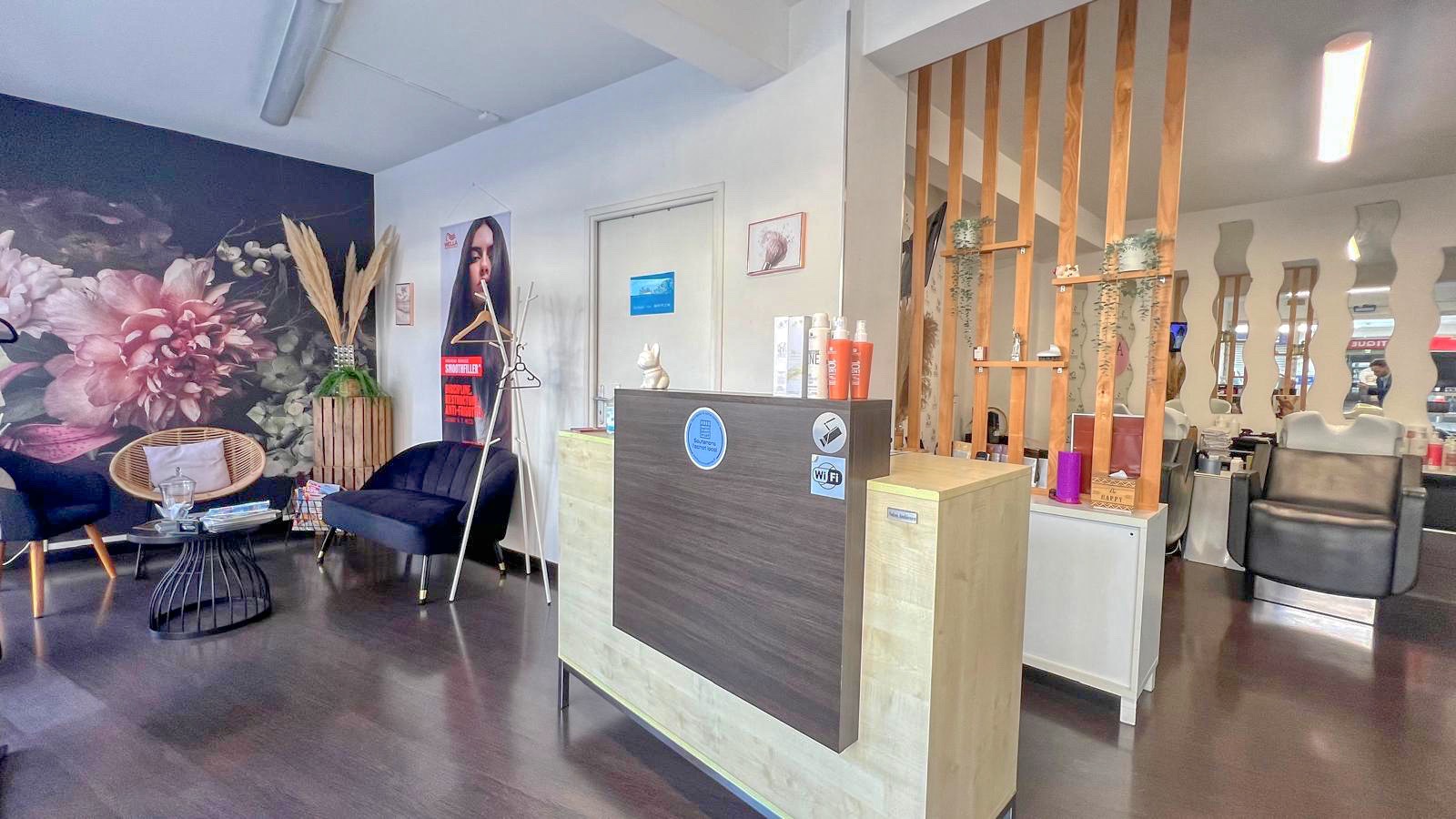 Local commercial 70 m² avec 3 vitrines – Carnolès, proche gare 1