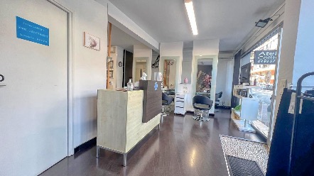 Local commercial 70 m² avec 3 vitrines – Carnolès, proche gare 4