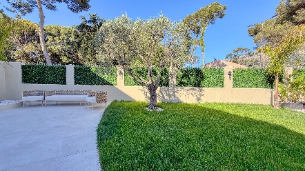 Une villa d'exception au Cap Martin — là où la Riviera révèle ses plus beaux secrets 3