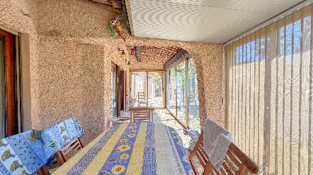 Maison à fort potentiel avec 4 chambres, grand sous-sol et piscine – À découvrir à La Turbie 13
