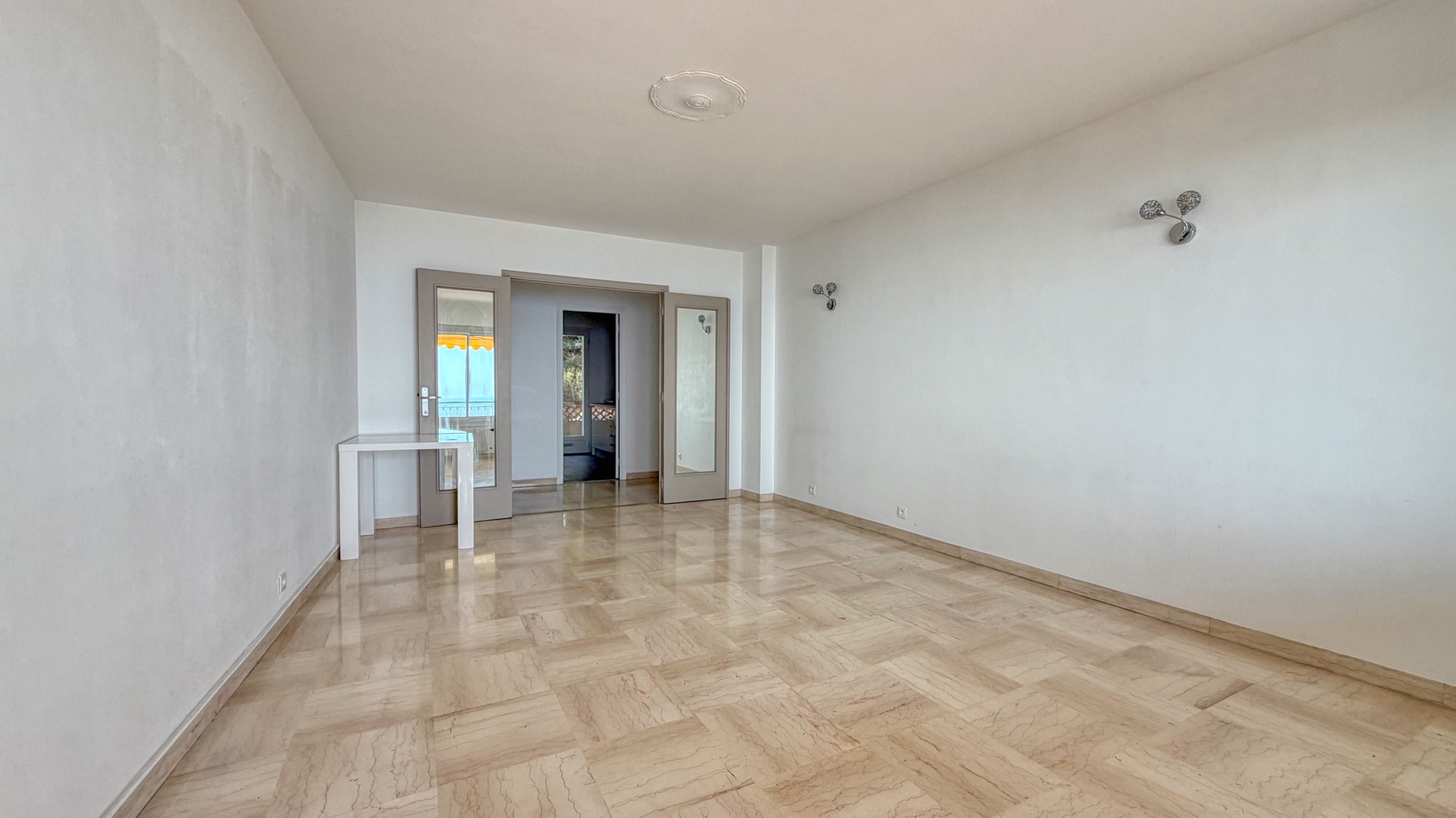 Magnifique Appartement de 3 Pièces avec Vue Mer Panoramique à Cap-d'Ail 4