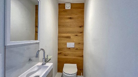 Appartement 3 pièces entièrement rénové avec terrasse, balcon et vue dégagée sur les montagnes – Menton 11