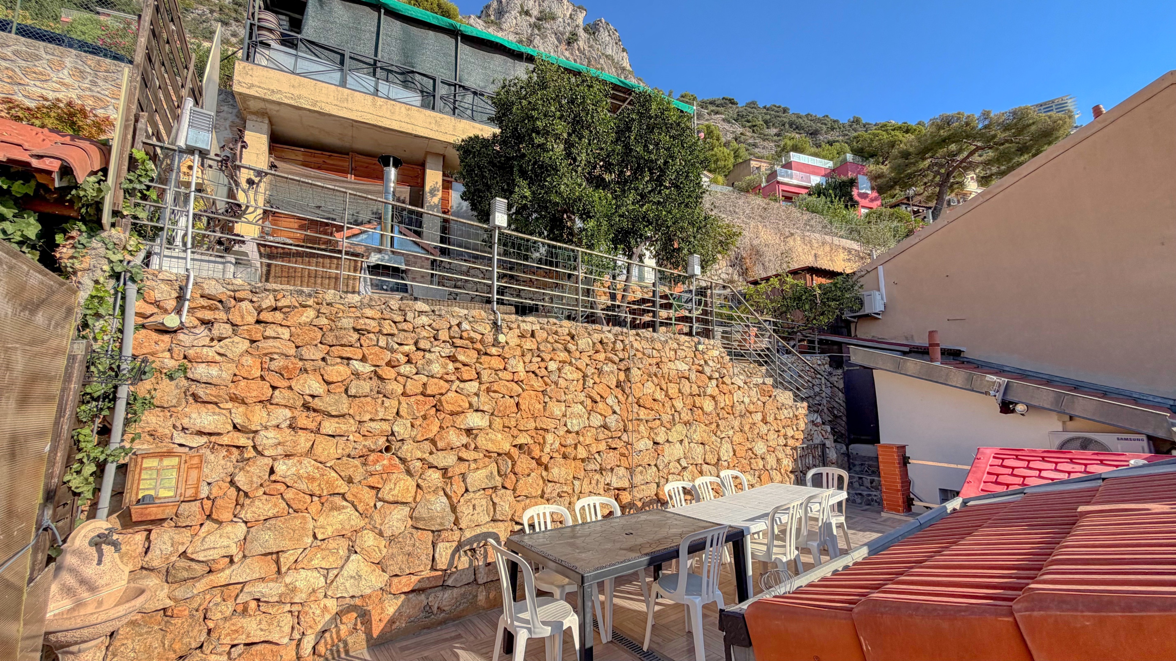 Maison de ville indépendante aux portes de Monaco – Une opportunité rare 24