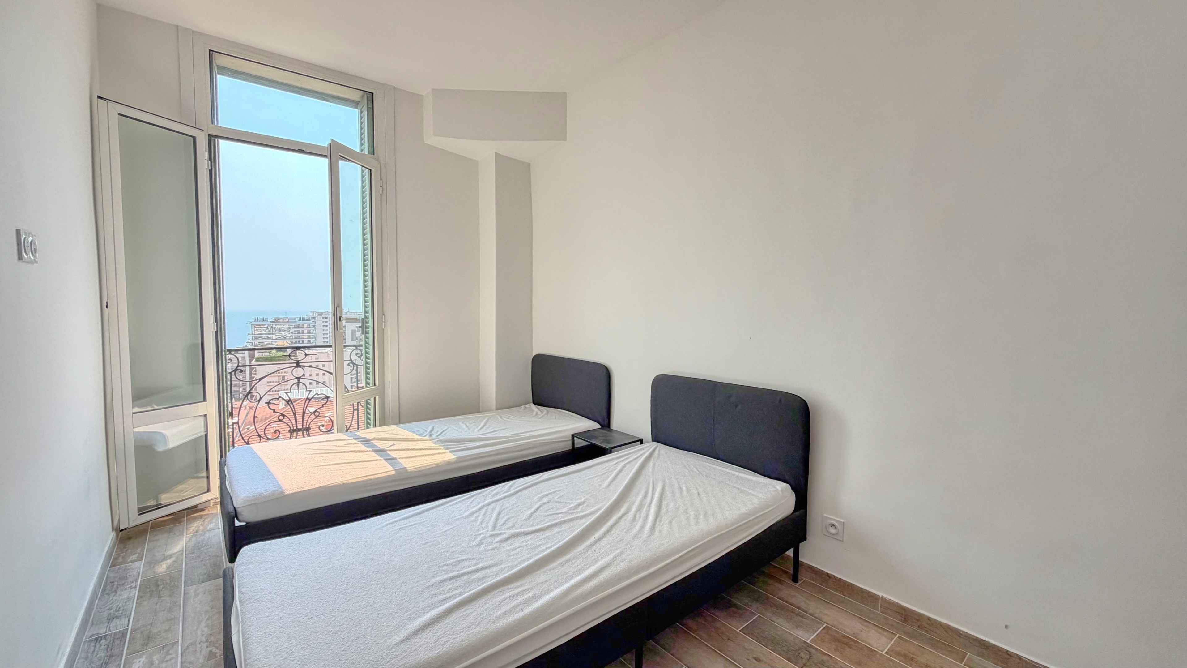Superbe appartement 3 pièces avec VUE MER à louer à Beausoleil 7